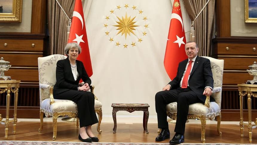 Cumhurbaşkanı Erdoğan, İngiltere Başbakanı May’i kabul etti