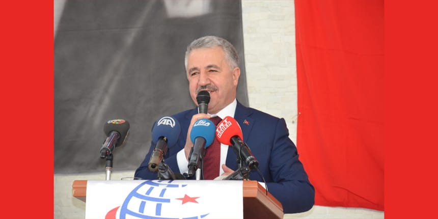 Bakan Arslan: Ülkemizin topyekûn kalkınmasını sağlayalım