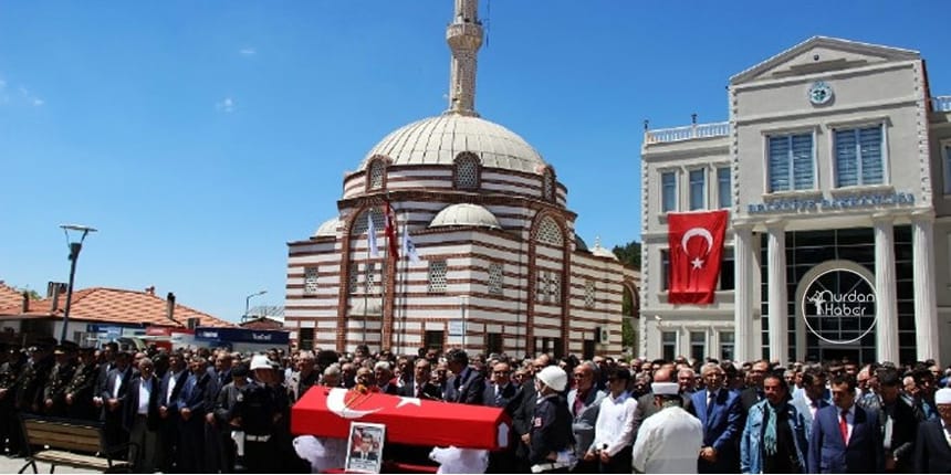 Şehit Başsavcı Mustafa Alper, baba ocağından uğurlandı