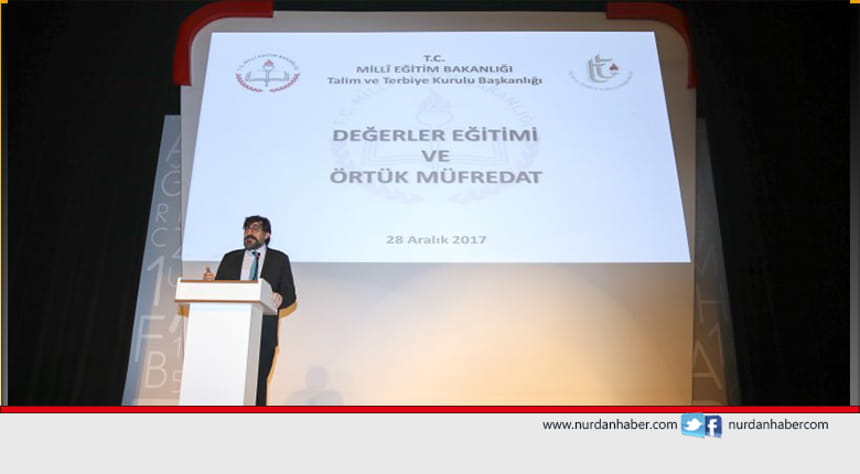 Okullar insani değerleri benimsemiş bireyler yetiştirmeli