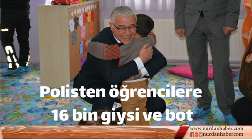 Polisten öğrencilere 16 bin giysi