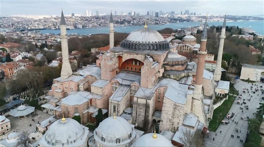 Ayasofya 12 yılda 31 milyon kişinin ziyaret etmesiyle birçok ülke nüfusunu geride bıraktı