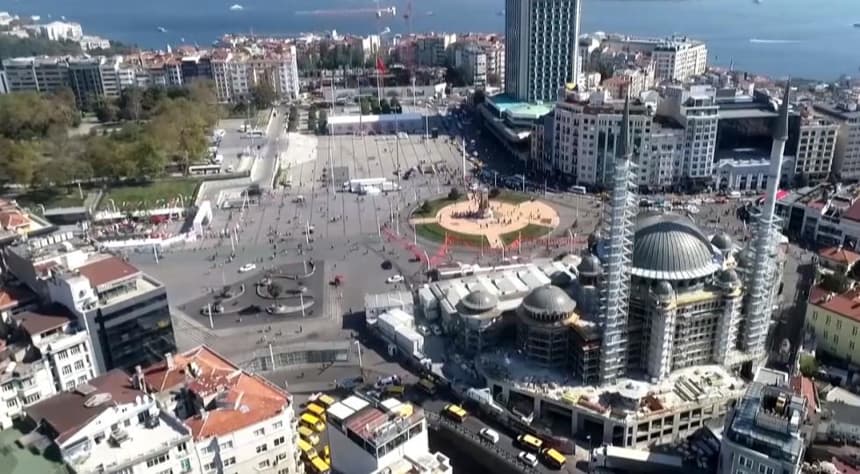 Taksim Camisi Bitmek Üzere