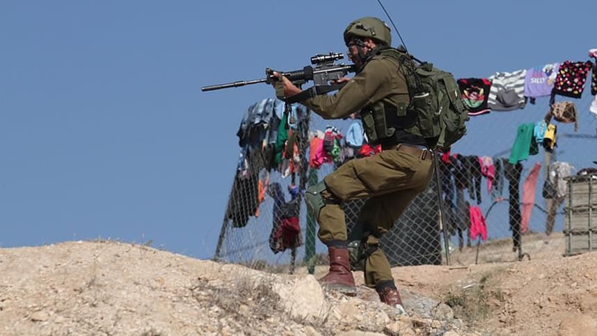 İsrail askerleri Gazze’de atık toplayan işçilere ateş açtı