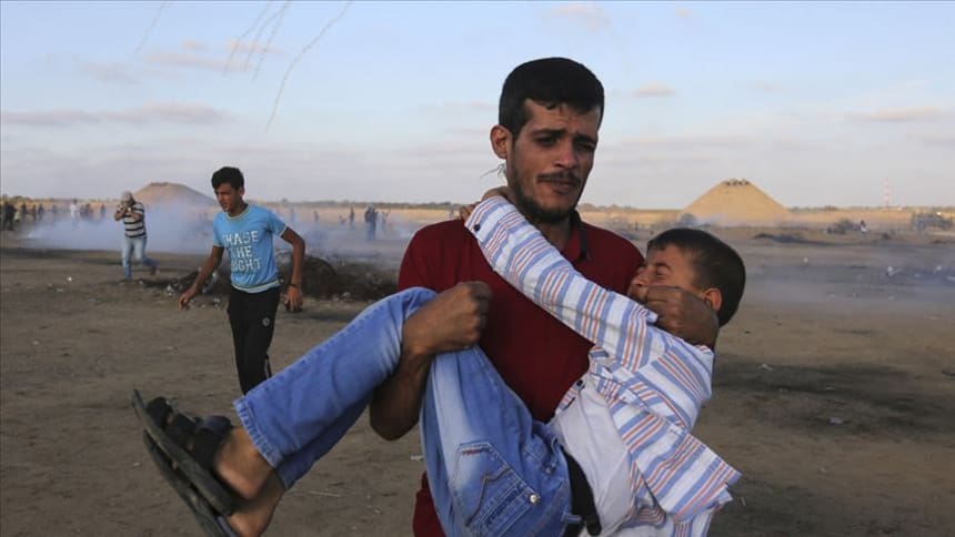 İsrail askerleri Gazze sınırında 49 Filistinliyi yaraladı
