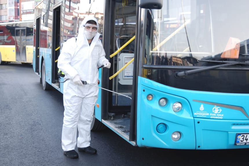 İstanbul’da Toplu Taşıma Araçları Dezenfekte Ediliyor